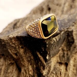 Lia Sophia VISIONAIRE Green Crystalin Matte Gold Tone Ring - Sz 8